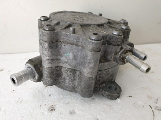 bontott AUDI A4 B7 Vákumpumpa