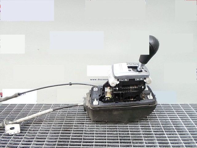 bontott AUDI A4 B7 Váltógomb