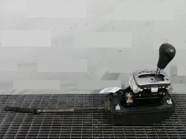 bontott AUDI A4 B7 Váltógomb