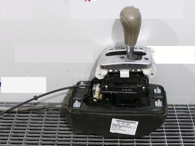 bontott AUDI A4 B7 Váltógomb