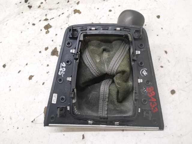 bontott AUDI A4 B7 Váltószoknya