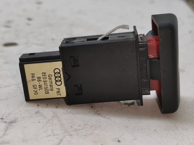 bontott AUDI A4 B7 Vészvillogó Kapcsoló