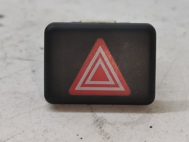 bontott AUDI A4 B7 Vészvillogó Kapcsoló