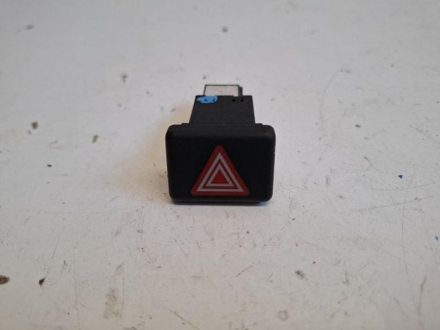 bontott AUDI A4 B7 Vészvillogó Kapcsoló