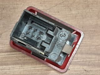 bontott AUDI A4 B7 Vészvillogó Kapcsoló