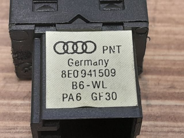 bontott AUDI A4 B7 Vészvillogó Kapcsoló