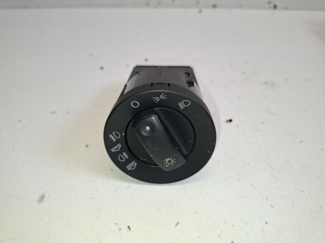 bontott AUDI A4 B7 Világítás Kapcsoló