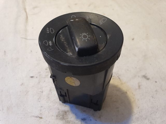 bontott AUDI A4 B7 Világítás Kapcsoló