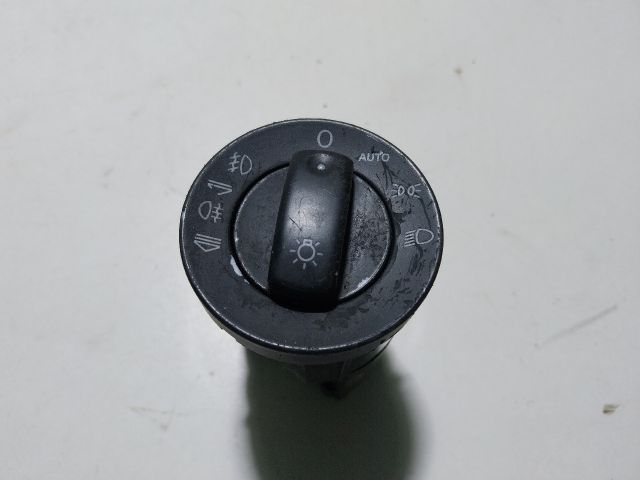 bontott AUDI A4 B7 Világítás Kapcsoló