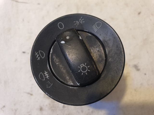 bontott AUDI A4 B7 Világítás Kapcsoló