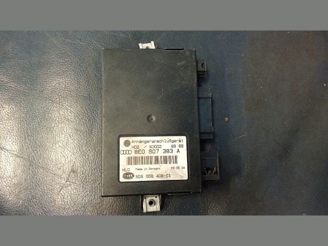 bontott AUDI A4 B7 Vonóhorog Elektronika