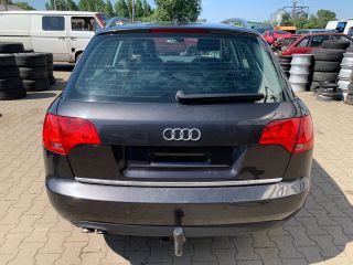 bontott AUDI A4 B7 Vonóhorog