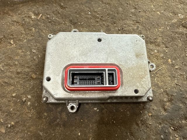 bontott AUDI A4 B7 Xenon Trafó