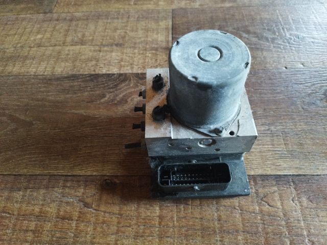 bontott AUDI A4 B8 ABS Kocka