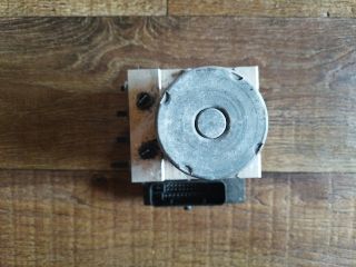 bontott AUDI A4 B8 ABS Kocka