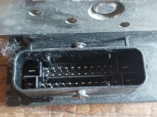 bontott AUDI A4 B8 ABS Kocka