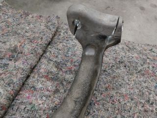 bontott AUDI A4 B8 Bal első Csonkállvány Kerékaggyal