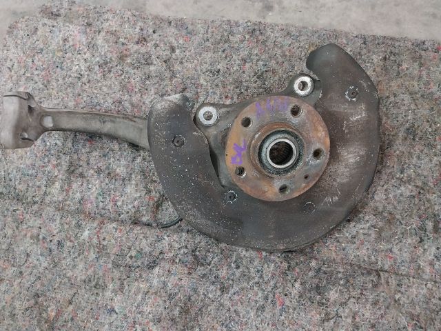 bontott AUDI A4 B8 Bal első Csonkállvány Kerékaggyal