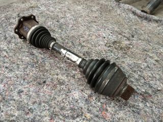 bontott AUDI A4 B8 Bal Féltengely