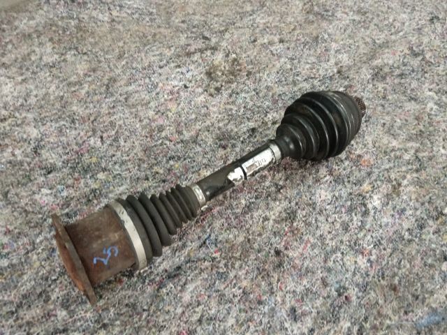 bontott AUDI A4 B8 Bal Féltengely