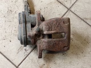 bontott AUDI A4 B8 Bal hátsó Féknyereg Munkahengerrel