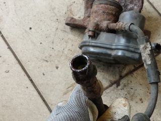 bontott AUDI A4 B8 Bal hátsó Féknyereg Munkahengerrel