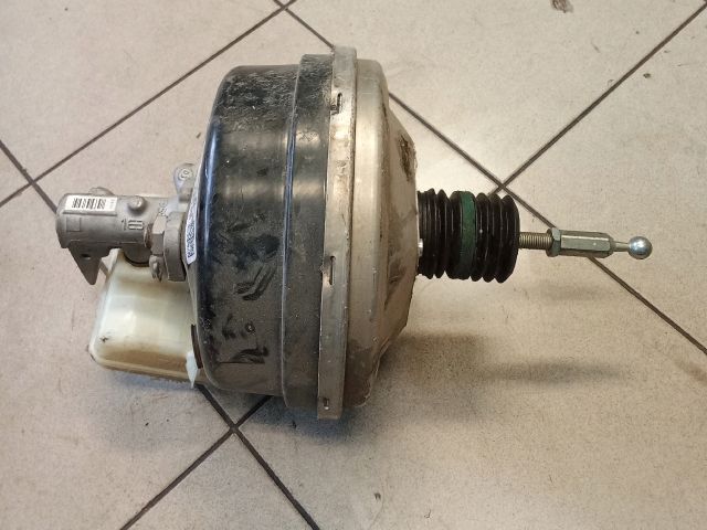 bontott AUDI A4 B8 Fékrásegítő