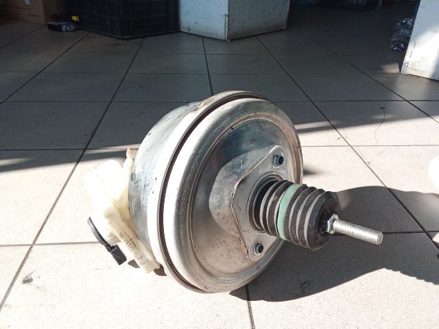 bontott AUDI A4 B8 Fékrásegítő