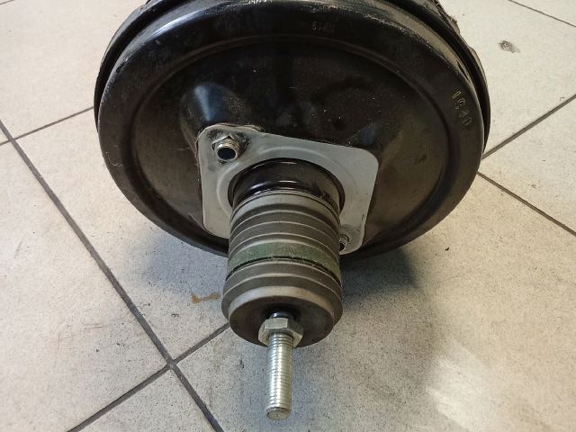 bontott AUDI A4 B8 Fékrásegítő