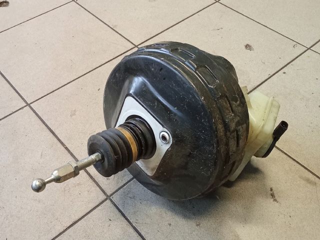 bontott AUDI A4 B8 Fékrásegítő