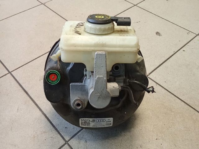 bontott AUDI A4 B8 Fékrásegítő