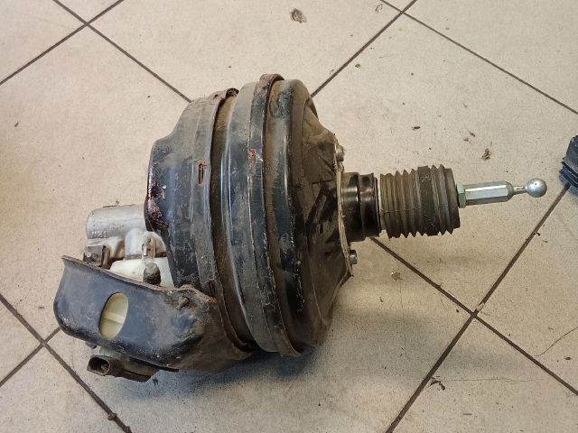 bontott AUDI A4 B8 Fékrásegítő