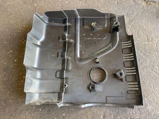 bontott AUDI A4 B8 Felső Motorburkolat