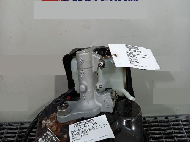 bontott AUDI A4 B8 Főfékhenger