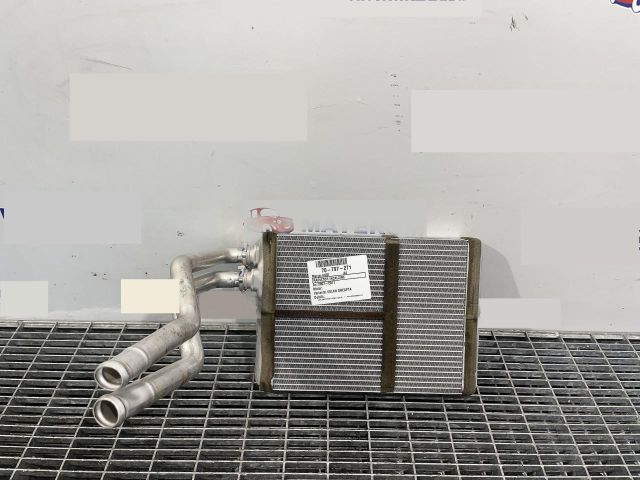 bontott AUDI A4 B8 Fűtőradiátor