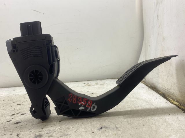 bontott AUDI A4 B8 Gázpedál (Elektromos)