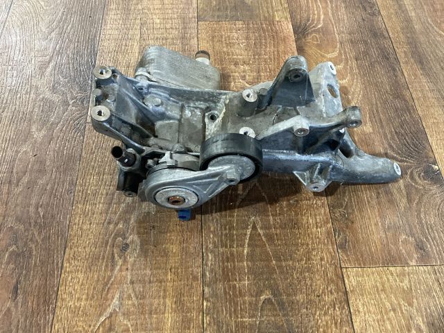 bontott AUDI A4 B8 Generátor Tartó Bak