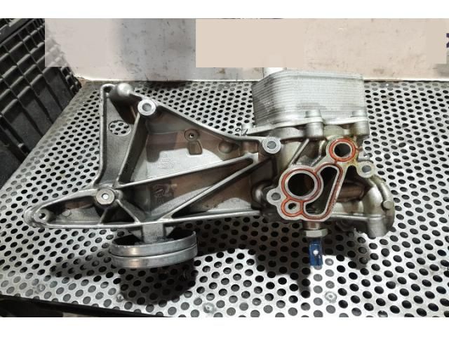 bontott AUDI A4 B8 Generátor Tartó Bak