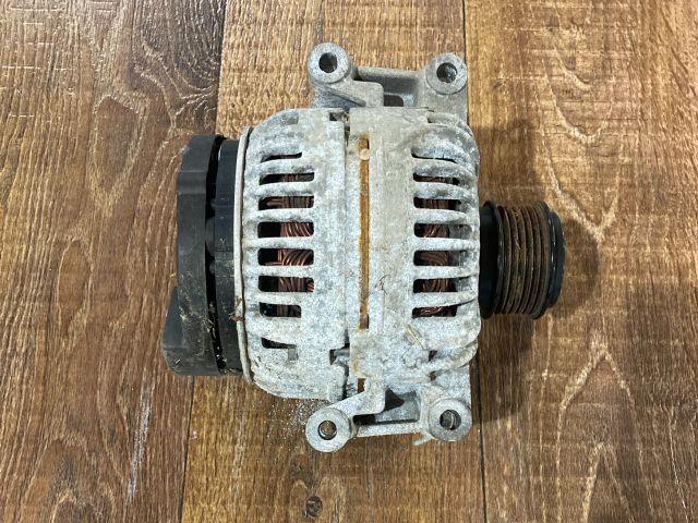 bontott AUDI A4 B8 Generátor