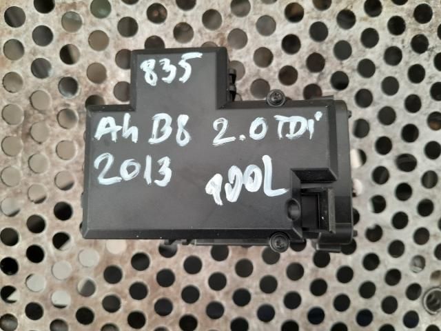 bontott AUDI A4 B8 Gyújtáskapcsoló