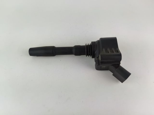 bontott AUDI A4 B8 Gyújtótrafó