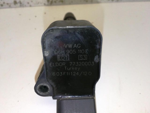 bontott AUDI A4 B8 Gyújtótrafó