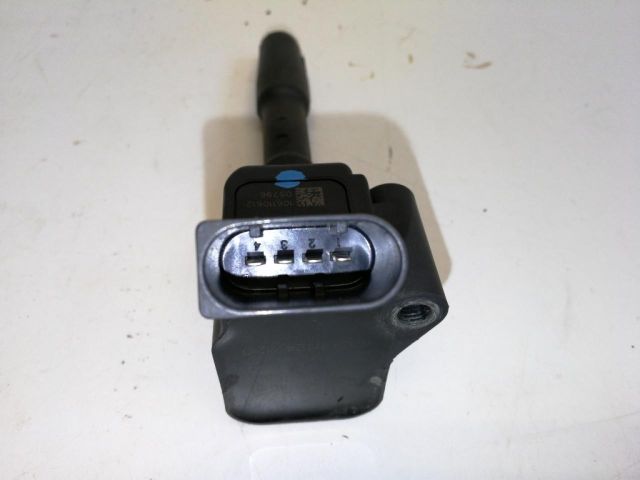 bontott AUDI A4 B8 Gyújtótrafó