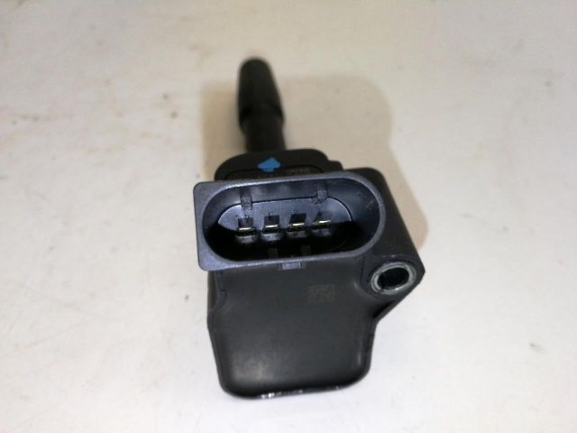 bontott AUDI A4 B8 Gyújtótrafó