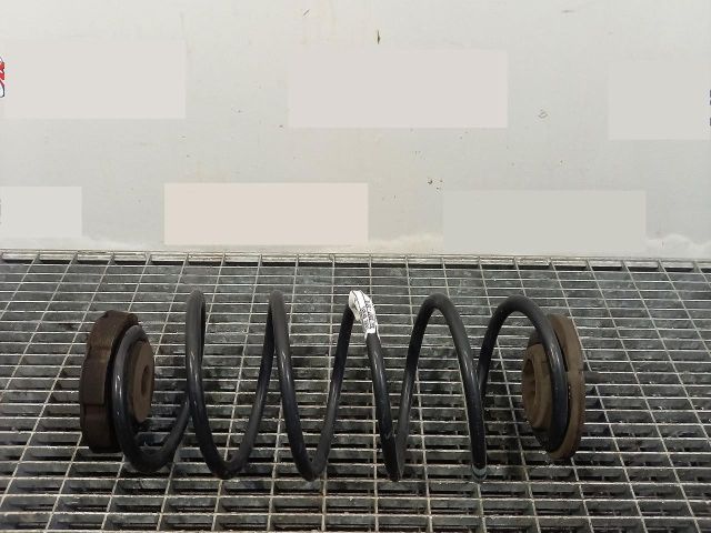 bontott AUDI A4 B8 Hátsó Rugó