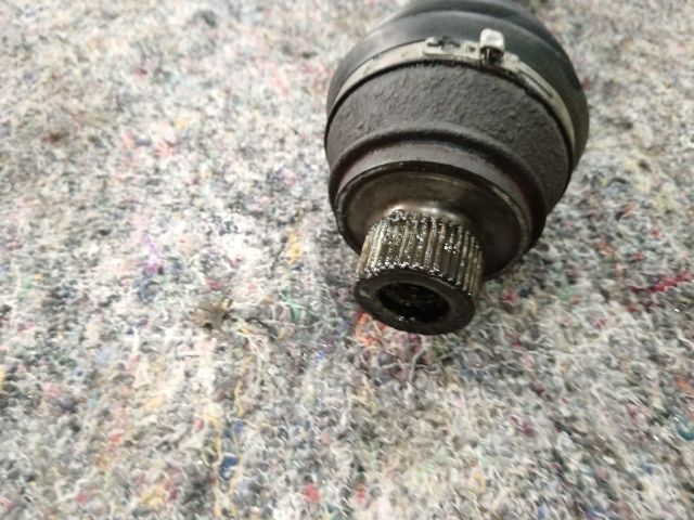 bontott AUDI A4 B8 Jobb Féltengely