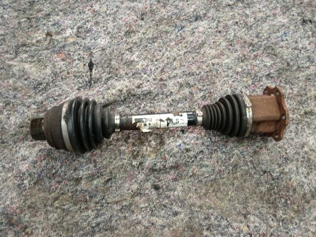 bontott AUDI A4 B8 Jobb Féltengely