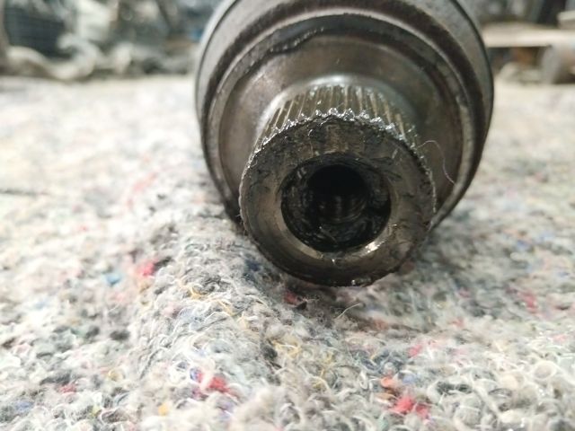 bontott AUDI A4 B8 Jobb Féltengely