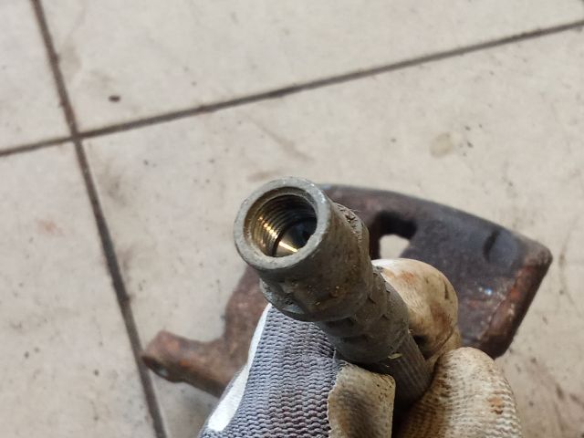 bontott AUDI A4 B8 Jobb hátsó Féknyereg Munkahengerrel