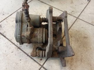 bontott AUDI A4 B8 Jobb hátsó Féknyereg Munkahengerrel